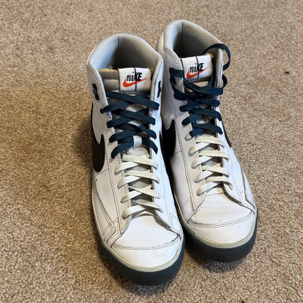 Nike Men's White and Black High-Top Sneakers
